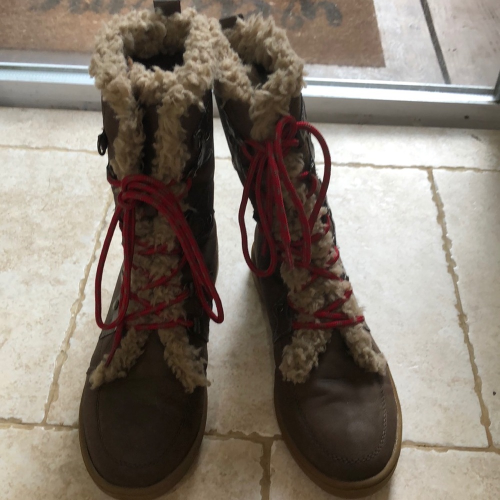 Brown boots